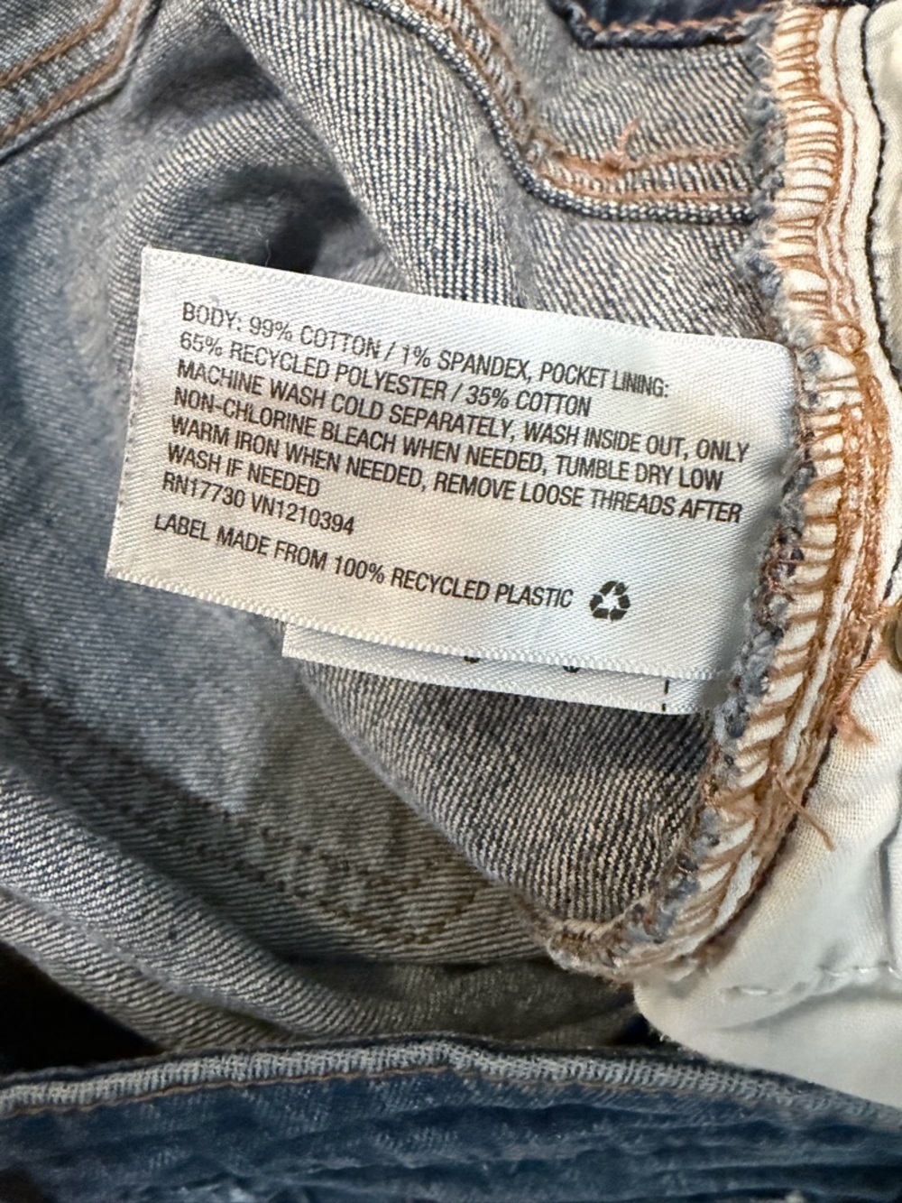 Universal Thread jeans - Picture 5 of 6